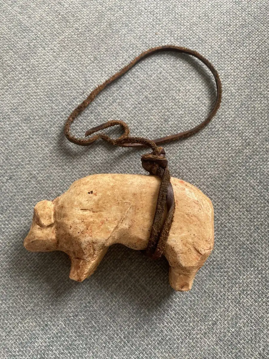 Into The Badlands Henry’s Pig Screen Used Movie Prop Film TV COA Rare Worn