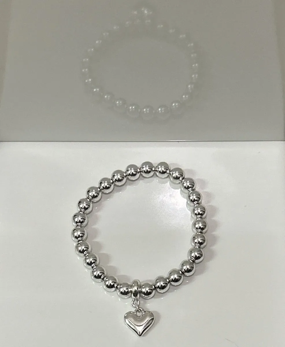 Saltburn Screen India Bracelet Used Movie Prop Film TV COA Thriller Horror Worn