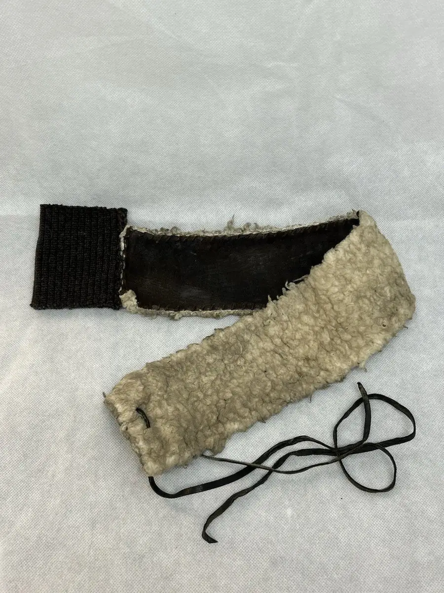 A Boy Called Christmas Wrist Wrap screen Used Movie Prop Film TV COA Rare worn