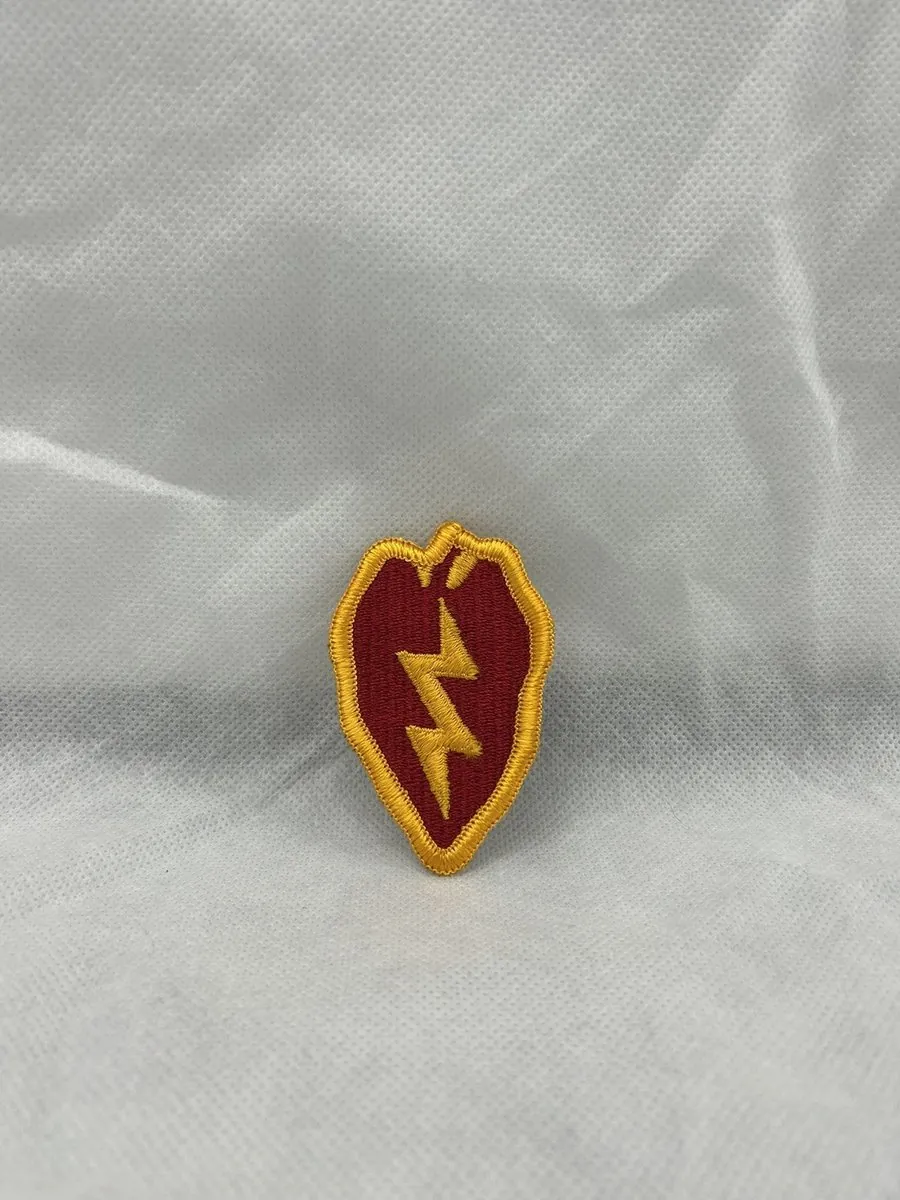 Platoon Original Prop Screen Used 25TH Infantry Division Patch movie film coa
